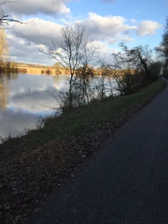 Cottage in the quiet countryside edge of Cherval Chenonceau