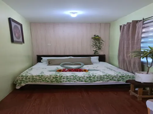 Amigas Transient House Hotels in Santo Tomas