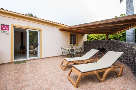 A detached vacation home with country house charm