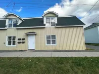 Freshly Renovated 2 bedroom unit
