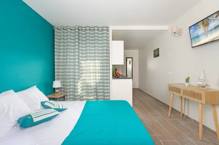 Studio Corail - 5 min walk from the beach Domaine de Belfond Résidence Mayero