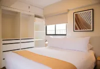 w Modern 3BR w Balcony Near Kennedy Park
