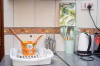 Cozy studio ,10min walk t nature park 5 min to beach, discounted prices in nyali