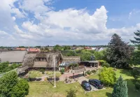 Holiday on the "Eulenhof" directly on the Este in the old country Hotel a Jork