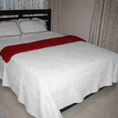 LONJETA SELF-CATERING APARTMENTS Rooms