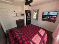 Le Duc on the Lake - Cozy waterfront Cottage