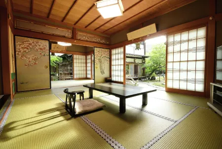 Sojiin Отели рядом с достопримечательностью «Koyasan University»