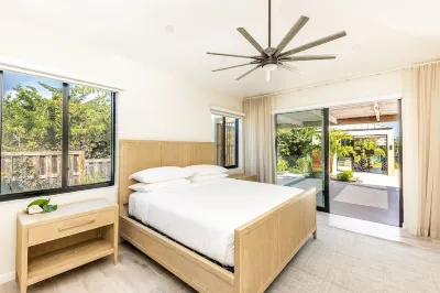 SEAFOAM CAY. New Luxury on the water with Gym. Swim, snorkel, sail, boat dock