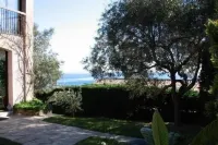 Ground floor of beautiful villa T2 - 70 m2 - 4 people with magnificent sea views
