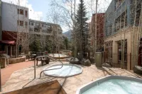 Skistone I, Cozy Keystone Condo, Steps to skiing!