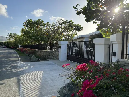 St.Croix, USVI- Cane Bay Beach -direct waterfront Cottage!