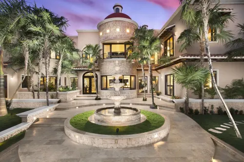 Beach Front Luxury Villa Includes Chef, Bartender and Staff