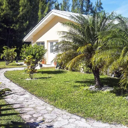 Spacious 4-Bedroom Villa, on a Lovely Waterway, with Beach and Ocean Views