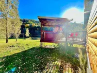 Longview Lodge 6 Bedrooms with Hot Tub & Swimming Pond, firepit, & pool table