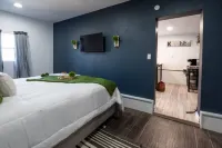 Chic Boho Carriage-house 5 mins from Downtown, Gilcrease Tulsa Hotels near Gilcrease Museum