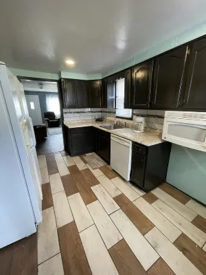 West ave home in Hibbing Hotels in Hibbing