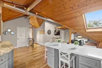 Home in the Heart of Midtown Sacramento!