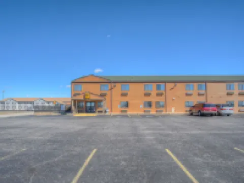 Booneslick Lodge - Neosho Hotels in Neosho