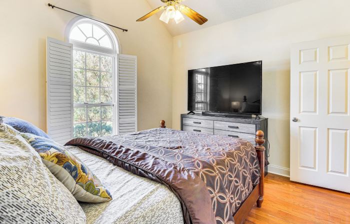 6 Mi to Dtwn Albany: Convenient Home w/ Patio