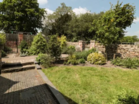 Just A Cottage, Newlands Farm