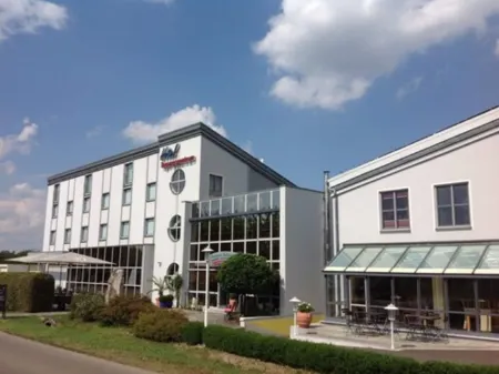 Hotel Seehof Leipzig Отели в г. Нойкирич