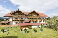 Wellnesshotel Waldruh Hotels near Wieskopf