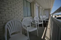 Luna Mar Motel - Family