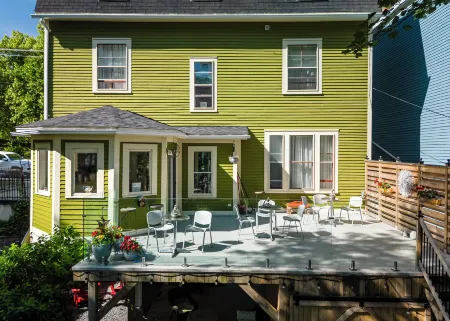 The Elizabeth Manor Guesthouse Отели в г. Лоджи Бэй-Мидл Ков-Аутер Ков