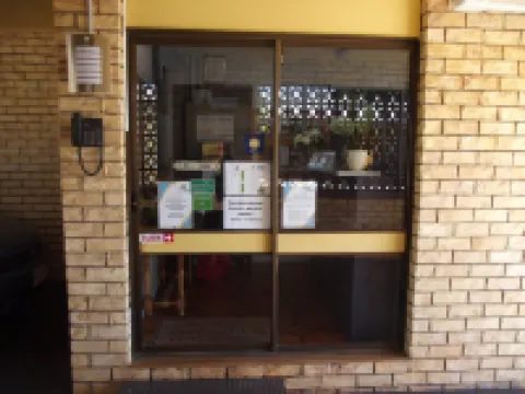 布里奇街汽車旅館