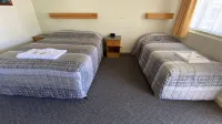 Bucketts Way Motel - Parvekkeita