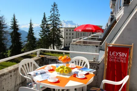 Résidences du Chamossaire Отели рядом с достопримечательностью «Школа бизнеса и гостиничного менеджмента»