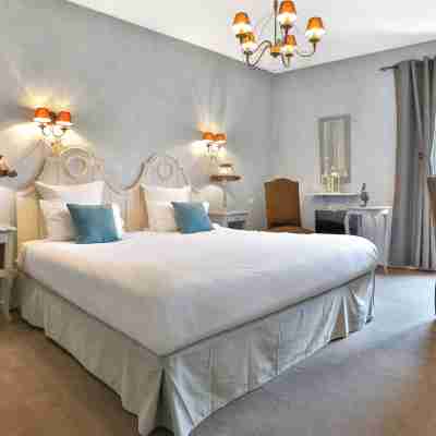 Logis Hôtel Charbonnel Rooms