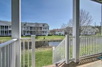 4 Mi to Bethany Beach: Sunny Escape w/ Porches! - 3 estrellas