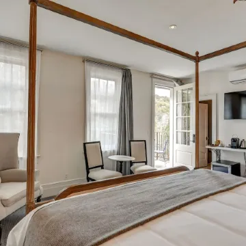 Surf Hotel & Chateau