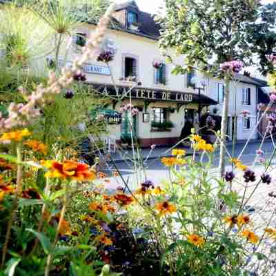 LOGIS Auberge à la Tête de Lard Hotel Exterior
