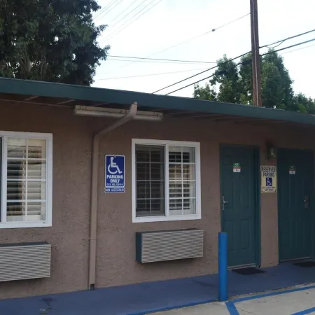 Searle Motel
