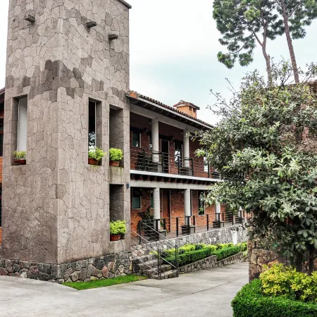 Hotel Roca y Cantera
