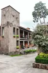 Hotel Roca y Cantera