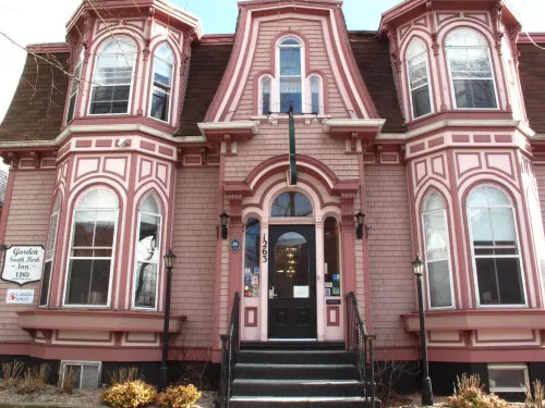 Garden South Park Inn