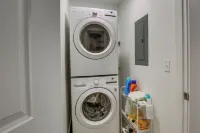 2 Mi to Zootah: Providence Townhome w/ Fireplaces