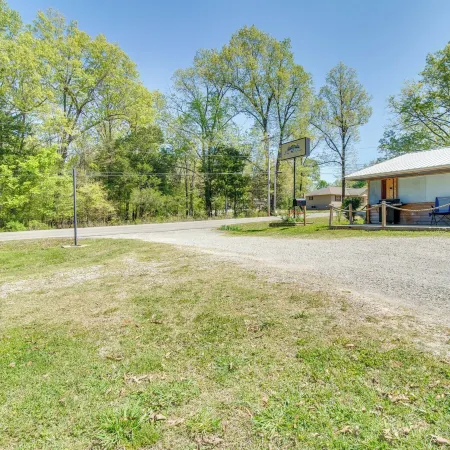 Half-Mi to Bull Shoals Lake Access Anglers Cabin