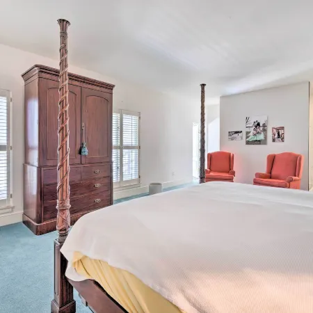 Lanai and Pool Elegant Villa in Winter Haven!