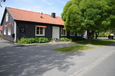 Rum För Resande Hotels near Aqua Spa