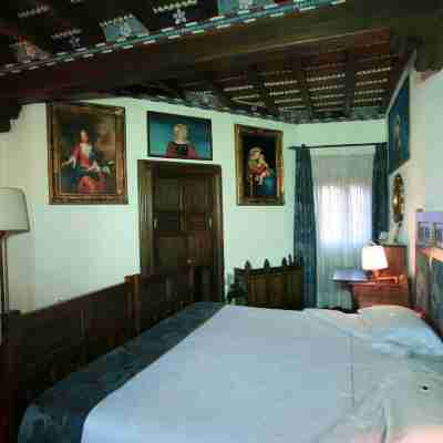 Castello di Pavone Rooms
