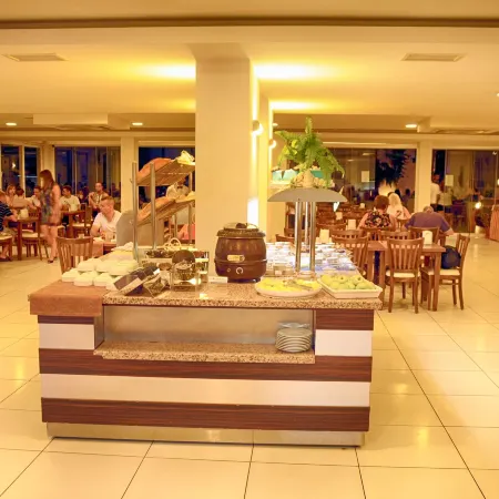 Club Shark Hotel