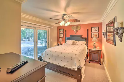 4 Mi to Dtwn Truckee Tahoe Donner Home with Hot Tub Hotels in Truckee
