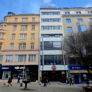 Hotel Avion - National Cultural Monument - Iconic Houses Org Отели рядом с достопримечательностью «Замок Шпильберк»