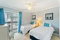 2BR Condo Beach Access Pool and Walk to Hangout Hotels in 