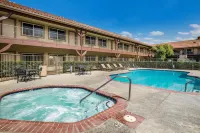 Best Western Corona Hotel  Suites - Pools