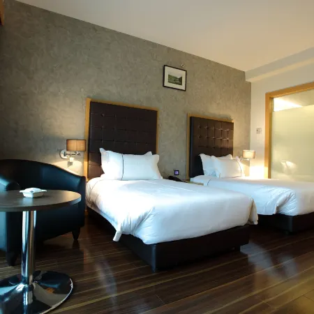 Symphony Suites Hotel